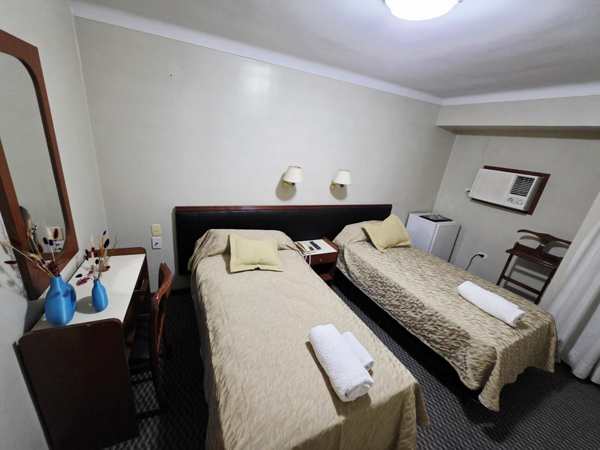 Hotel Presidente San Miguel de Tucumán Екстериор снимка